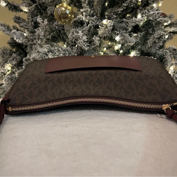 NWT Michael Kors Top Zip Hobo Shoulder Bag/Purse - Picture 8 of 8